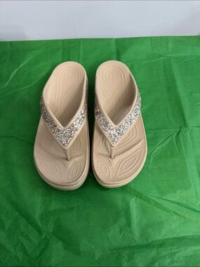 CROCS Women's Beige Glitter Thong Sandals